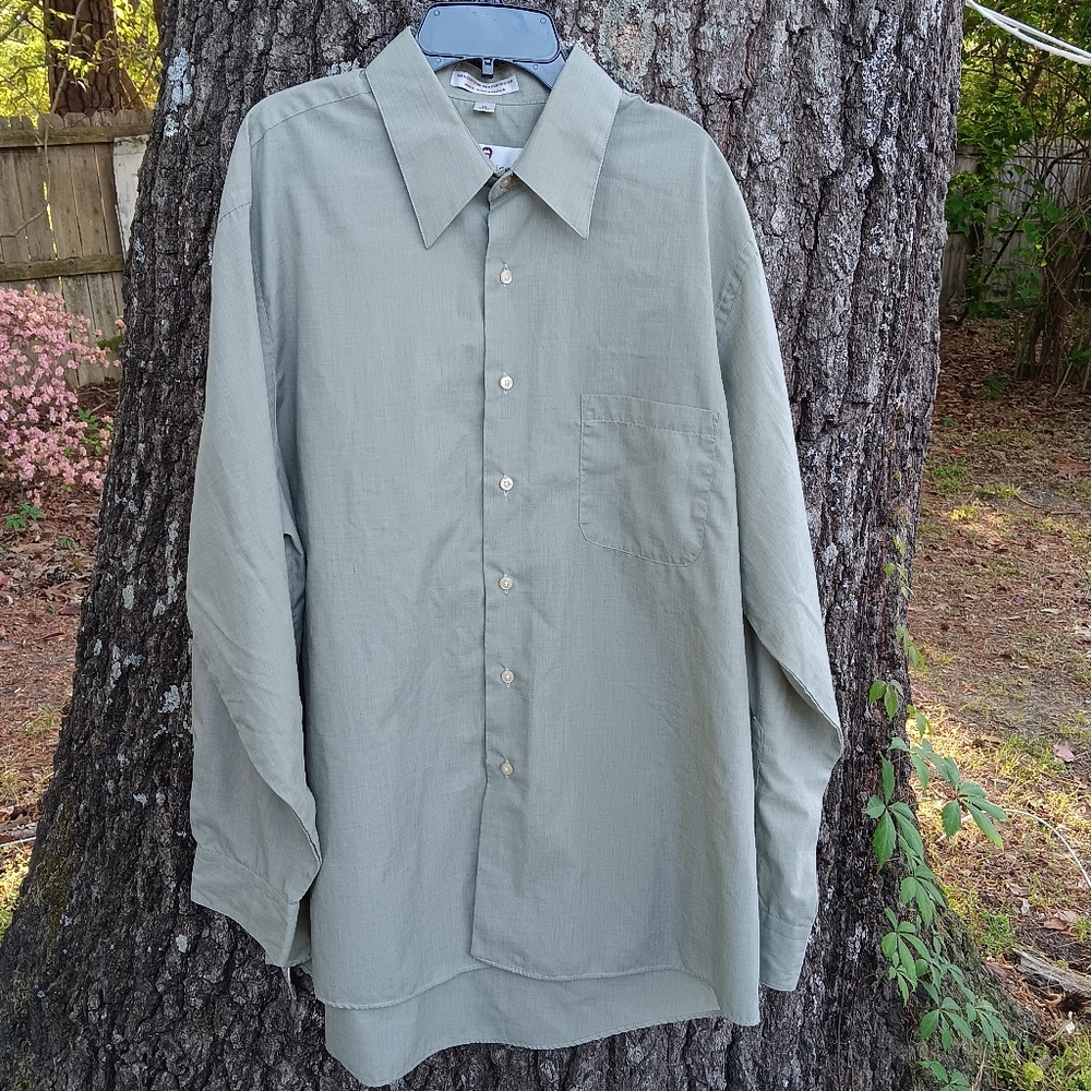 ETIENNE AIGNER Men's Green Button-Up Dress Shirt 17 34/35